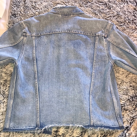 Levi’s Jean Jacket - Picture 3 of 4